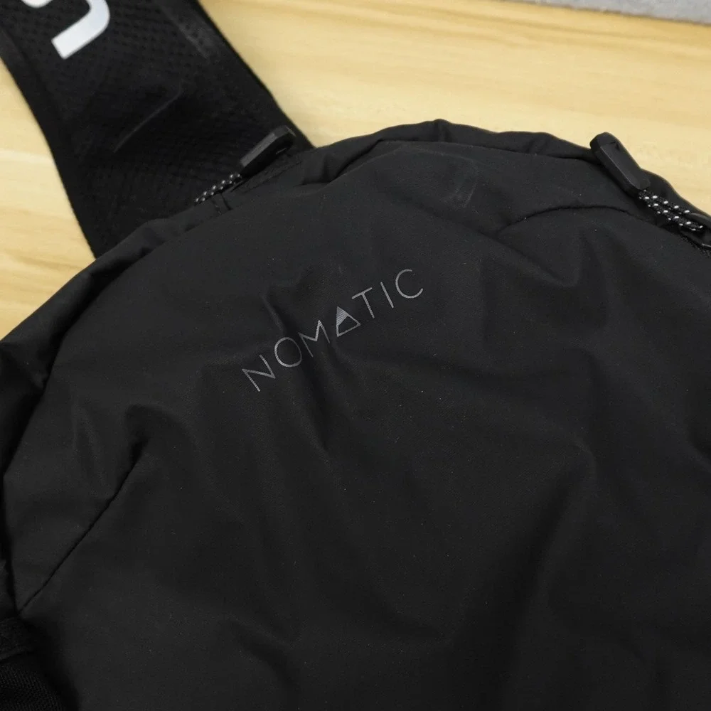 NOMATIC Navigator Collapsible Sling 6L Crossbody Bag Traveling, Biking, Running